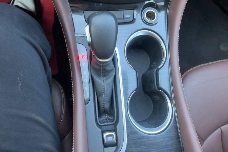 Used Buick Envision 2018 28T Four-Wheel Drive Elite Version