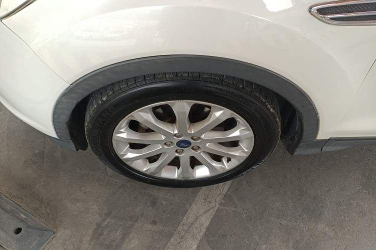 Used Ford Kuga 2015 1.5L GTDi Two-Wheel-Drive Comfort Model
