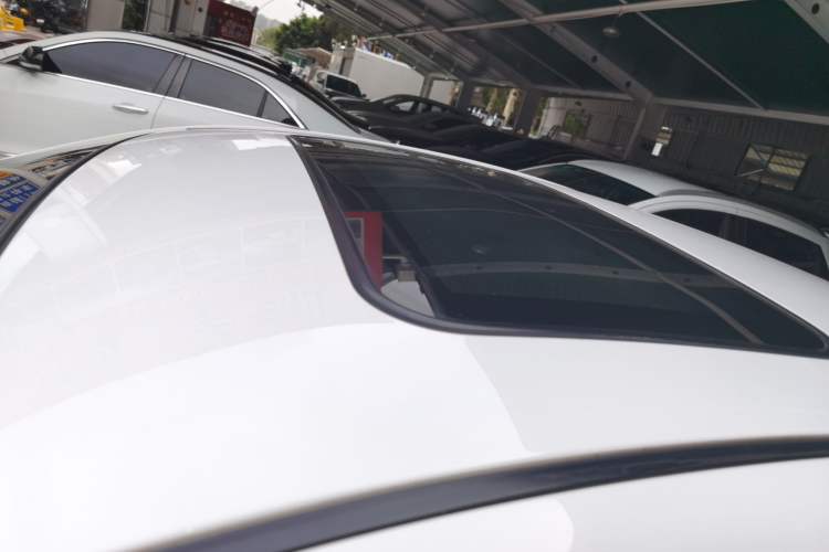 Used Hyundai Celesta 2015 1.6L Automatic Luxury Model
