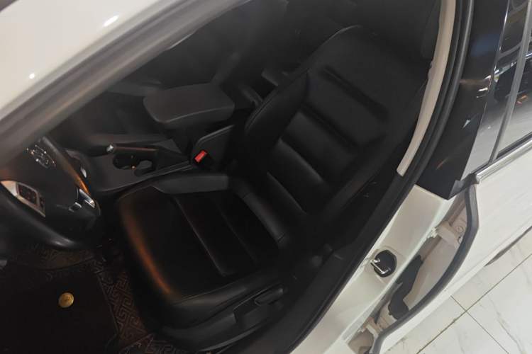 Used Volkswagen Sagitar 2014 1.4TSI Automatic Luxury Model