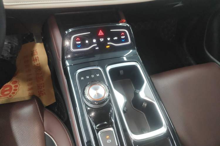 Used SOL QX 2021 300T DCT Prestige Smart Connectivity Version