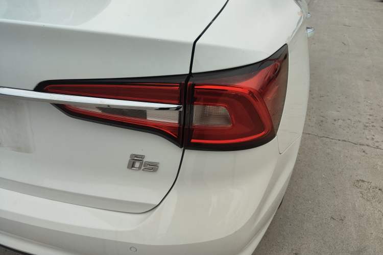 Used Roewe i5 2019 1.5L Manual 4G Connectable Langhao Edition
