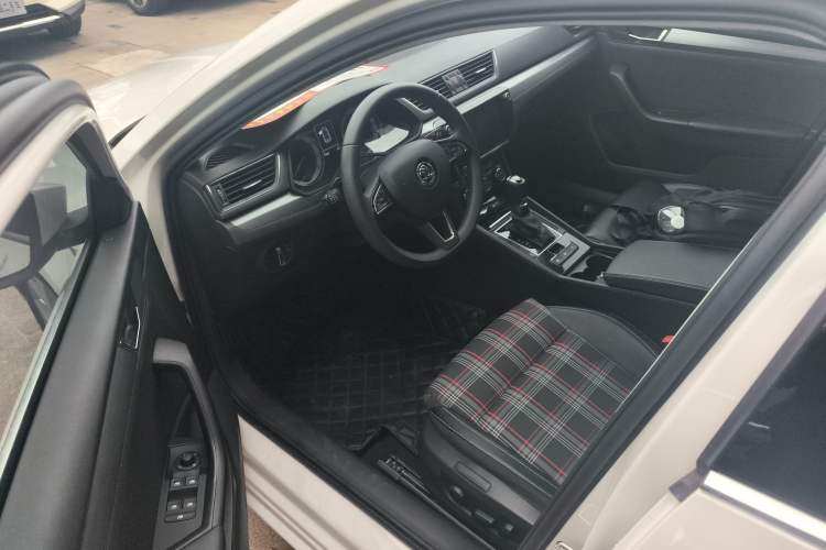 Used Skoda Superb 2018 TSI280 DSG Comfort Edition China VI Standard
