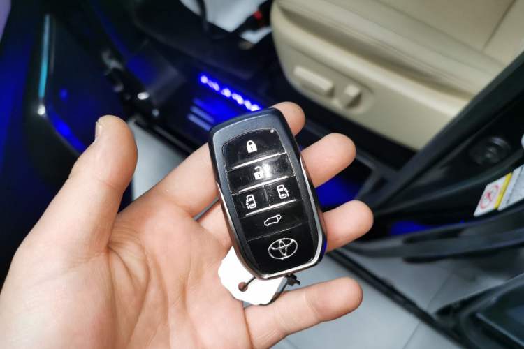 Used Toyota Alphard 2018 Revised Version 3.5L Premium Edition
