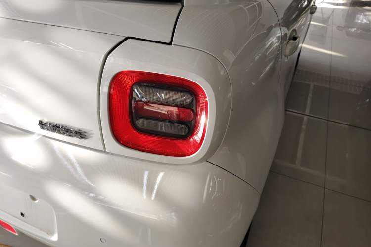 Used ORA Black Cat 2021 351 km Luxury Version
