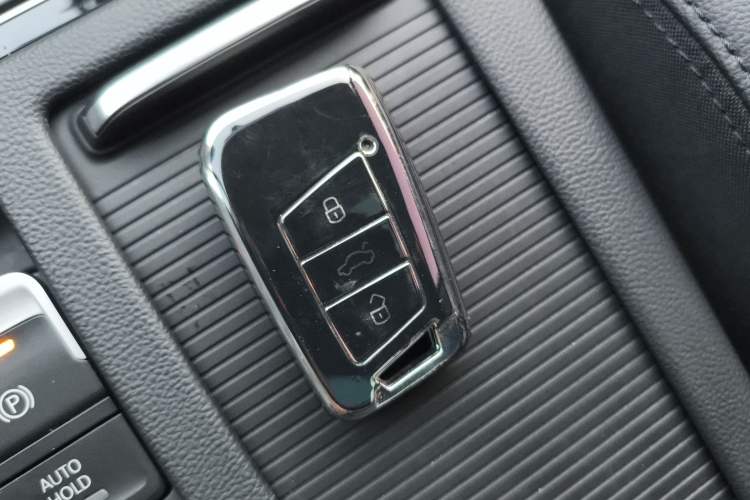 Used Volkswagen Magotan 2019 330TSI DSG Leading Model China VI Standard