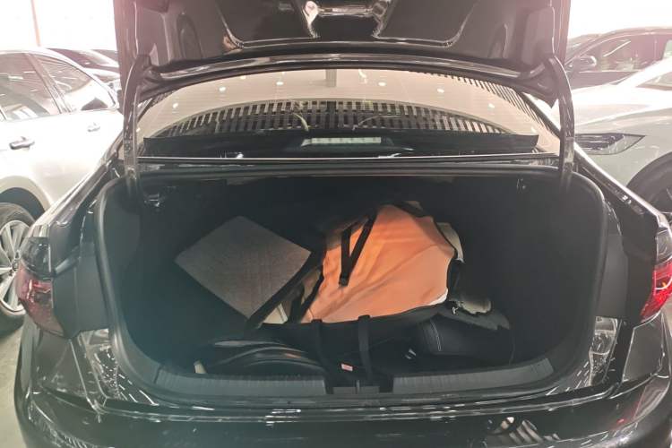 Used Volkswagen Sagitar 2025 300TSI DSG Excellence Edition
