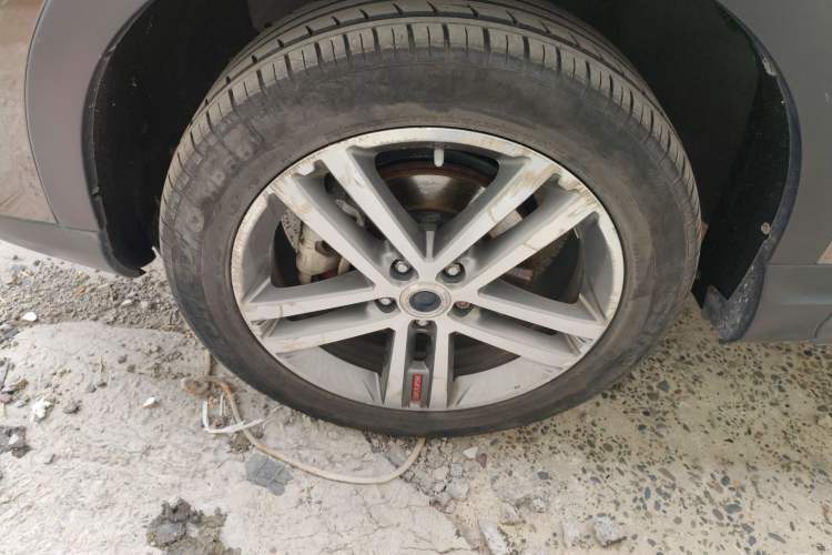 Used Haval H6 Coupe 2017 Red-Label 2.0T Automatic Two-Wheel Drive Elite Model
