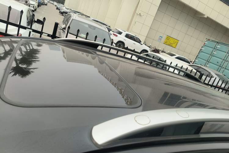 Used Haval H6 2016 Upgraded Model 1.5T Automatic Two-Wheel Drive Prestige Version
