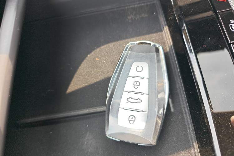 Used Geely Auto Emgrand X7 Sport 2026 Model 1.5TD Aspirational