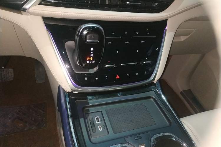 Used Buick GL8 2020 ES Land Cruiser 653T Comfort Edition