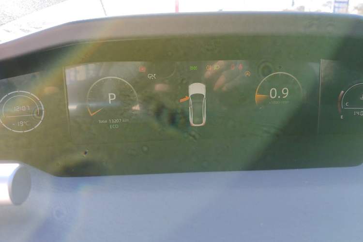 Used Changan UNI-V 2022 1.5T Prestige Version
