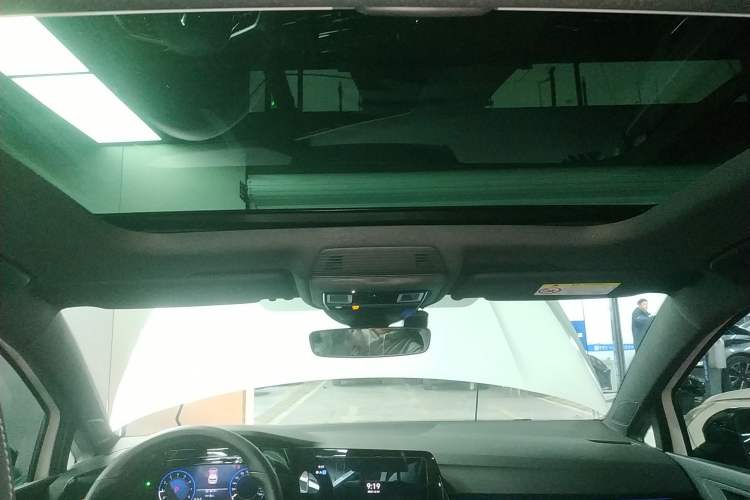 Used Volkswagen Golf 2021 280TSI DSG R-Line
