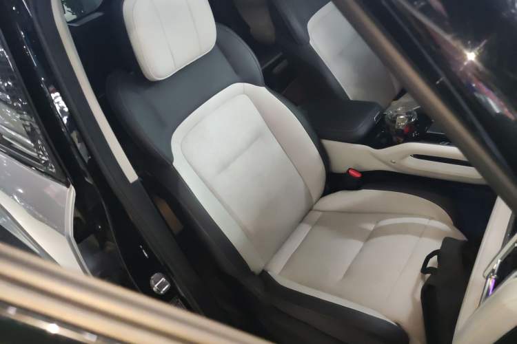 Used  03 2024 501km Four-wheel Drive Long-range Intelligent Driving Edition