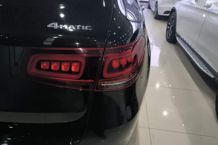 Used Mercedes-Benz GLC 2020 Facelifted GLC 260 L 4MATIC Dynamic Edition
