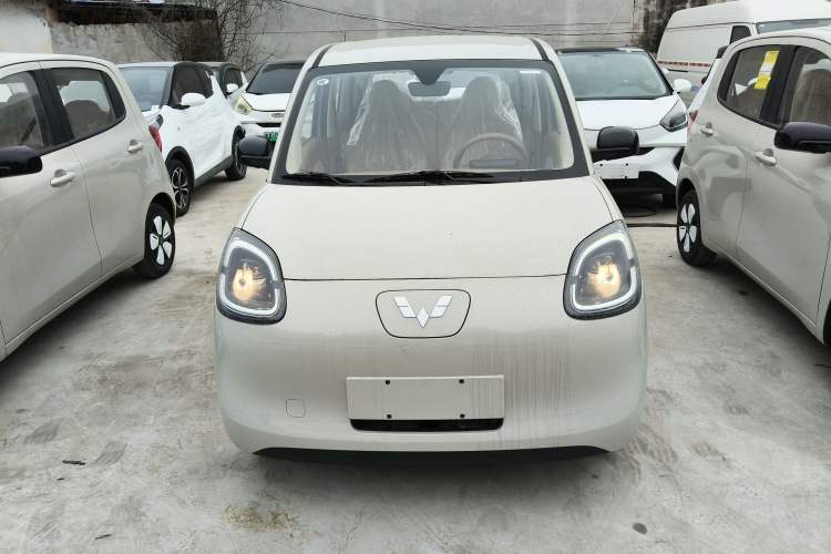 Used Wuling Hongguang MINIEV 2025 Four-Door Version Advanced Edition
