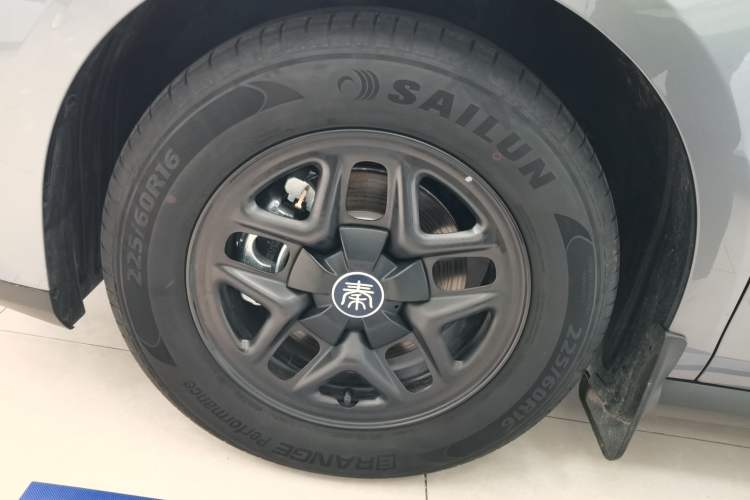 Used BYD Qin PLUS 2025 DM-i Smart Drive 55KM Leading Model
