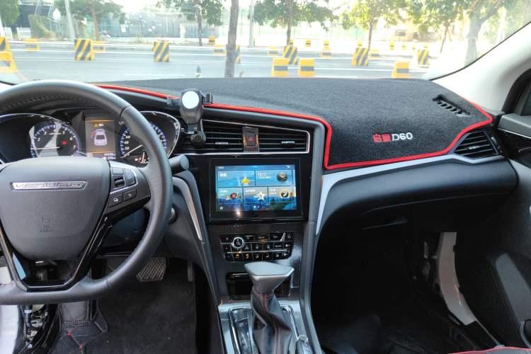 Used Venucia D60 2018 1.6L CVT Smart Connect Luxury Edition
