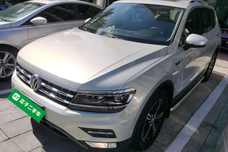 Used Volkswagen Tiguan L 2017 330TSI Automatic Two-Wheel Drive Flagship Edition