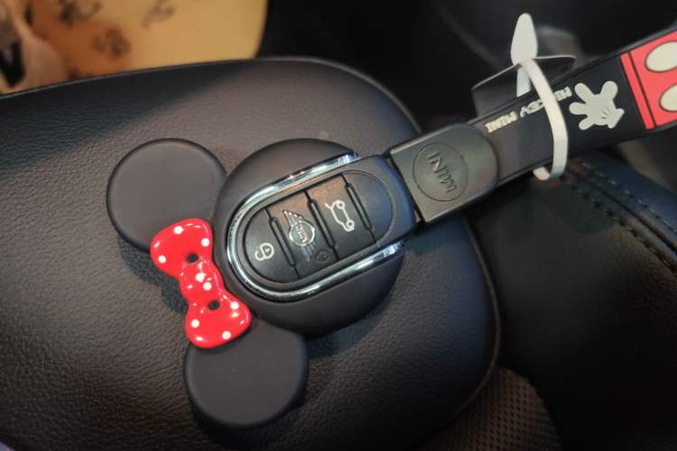 Used  MINI 2022 1.5T COOPER Classic Edition
