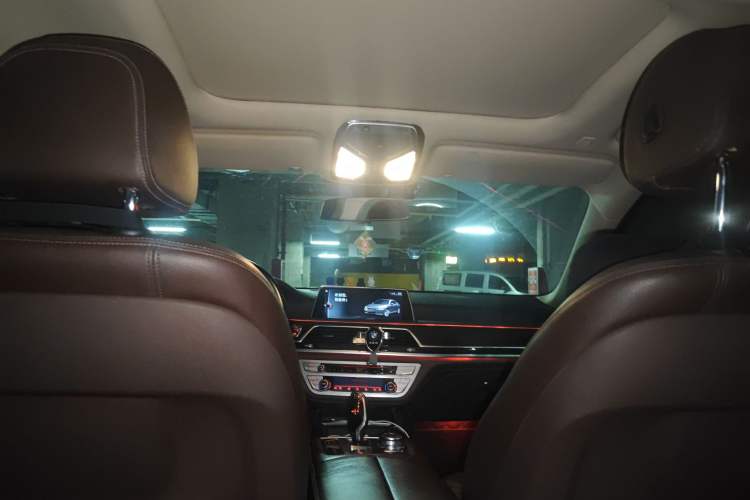 Used BMW 7 Series 2016 730Li Leading Model
