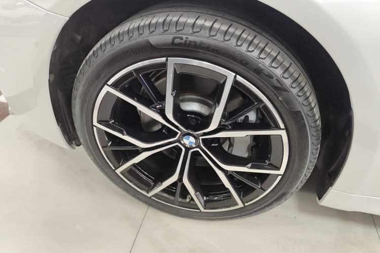 Used BMW 5 Series 2022 Second Facelift 530Li Luxury Version M Sport Package
