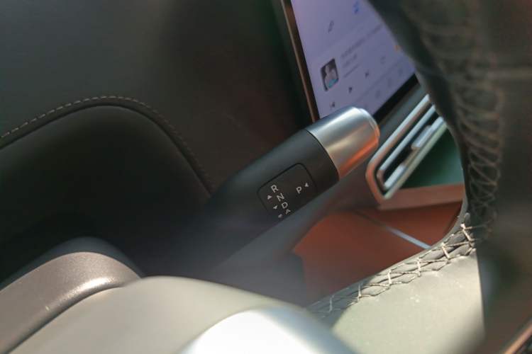 Used Li Auto L8 2024 PRO Model
