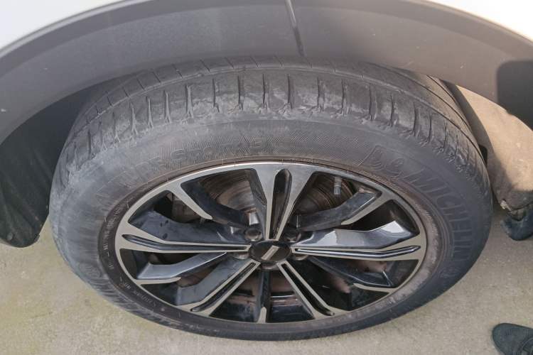 Used Wey VV6 2021 2.0T Two-Wheel Drive Smart Plus
