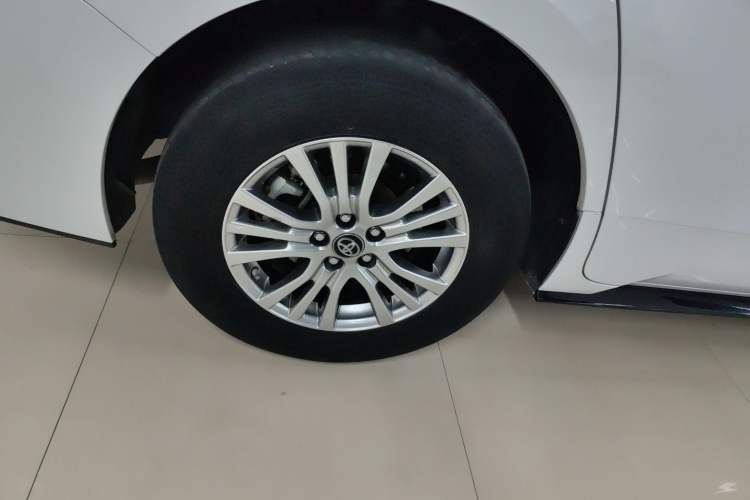 Used Toyota Sienna 2021 2.5L Hybrid Luxury Edition
