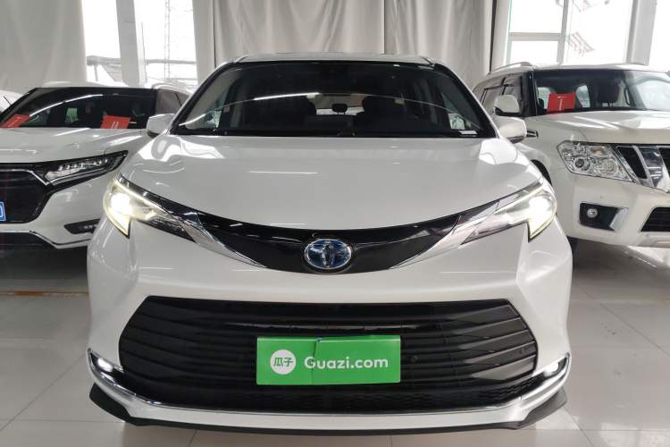 Used Toyota Sienna 2021 2.5L Hybrid Comfort Edition