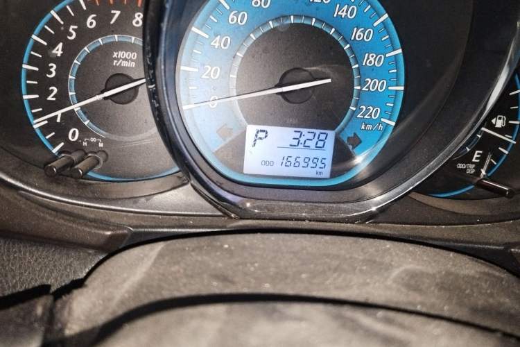 Used Toyota YARiS L Zhi Xuan 2015 1.5E Automatic Charm Edition