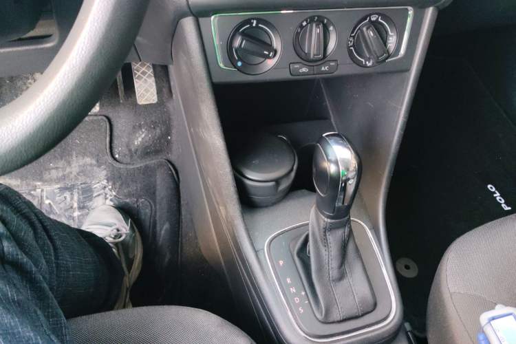 Used Volkswagen Polo 2014 1.4L Automatic Comfort Edition
