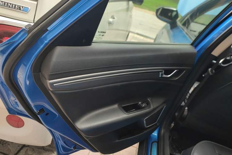 Used Geely Auto Emgrand GS 2016 Elegant Edition 1.3T Automatic LingShang Model
