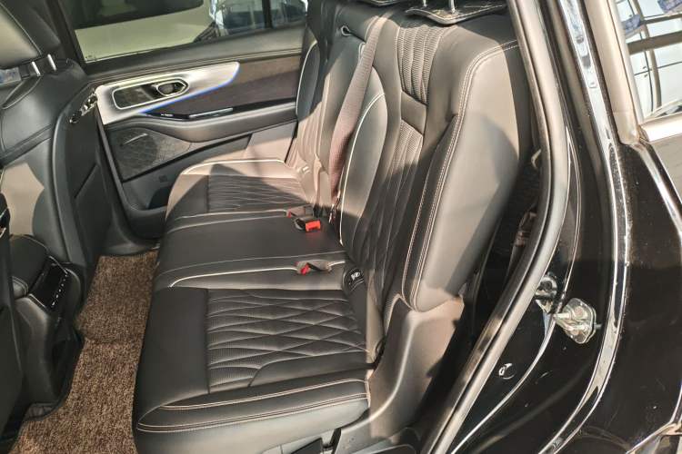 Used GAC Trumpchi GS8 2022 Dual-Engine Series 2.0TM Two-Wheel Drive Prestige Edition (7 Seats)