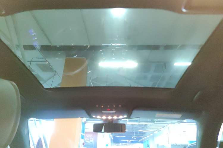 Used Mercedes-Benz GLC 2022 Facelift GLC 260 L 4MATIC Luxury Edition
