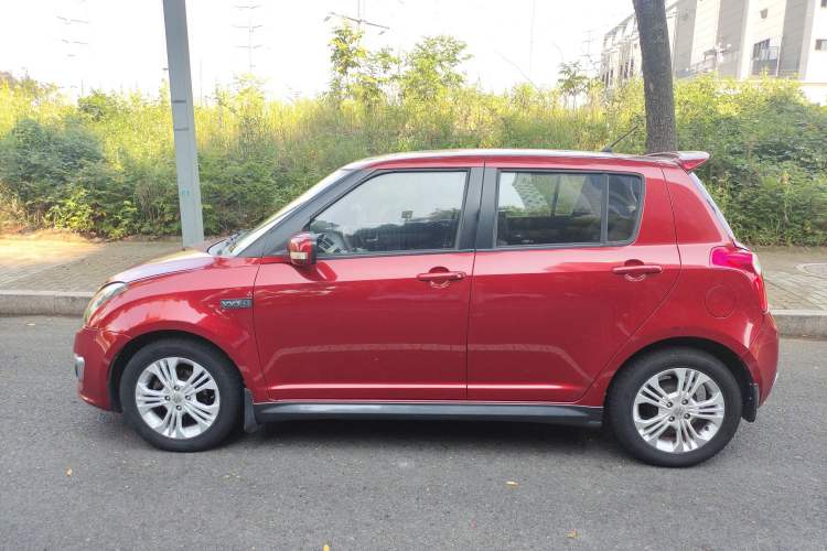 Used Suzuki Swift 2014 1.5L Automatic Fashion Edition

