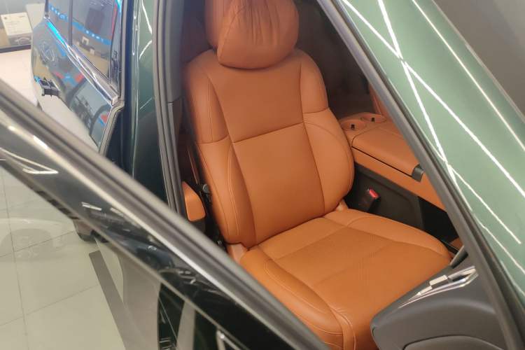 Used Li Auto L9 2022 Max model
