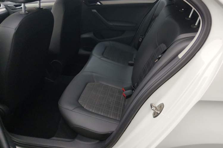 Used Volkswagen Jetta 2019 Dream Edition 1.5L Automatic Comfort Version