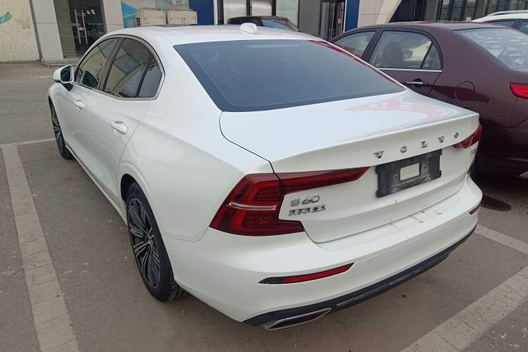 Used Volvo S60 2020 T4 Zhiyuan Luxury Edition