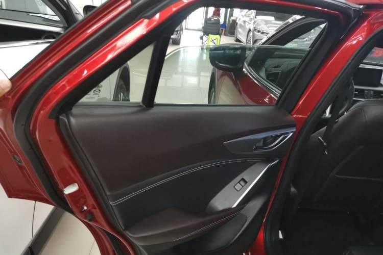 Used Mazda CX-4 2016 2.0L Automatic 2WD Blue Sky Luxury Edition
