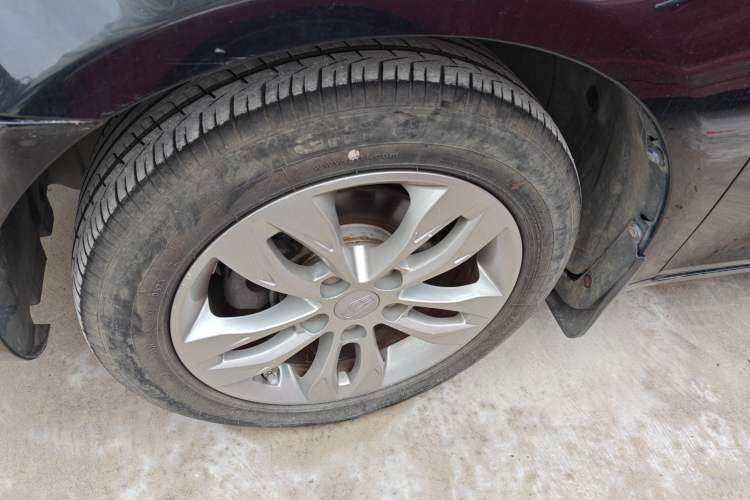 Used Geely Auto Emgrand 2016 Sedan 1.5L CVT Upward Version
