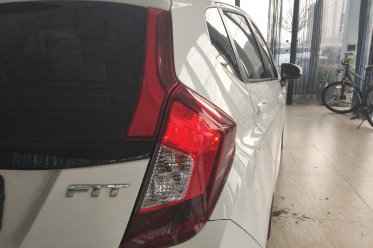 Used Honda Fit 2018 1.5L CVT Comfort Version