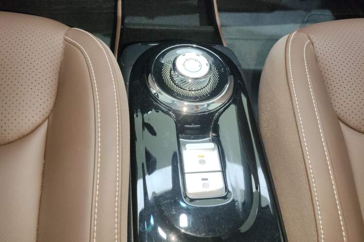Used Wuling Bingo 2023 333 km Lingxi Connected+ Version
