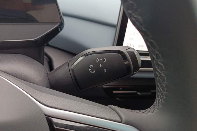 Used Volkswagen ID.4 X 2025 Smart Version Pure & Intelligent Enjoyment Edition
