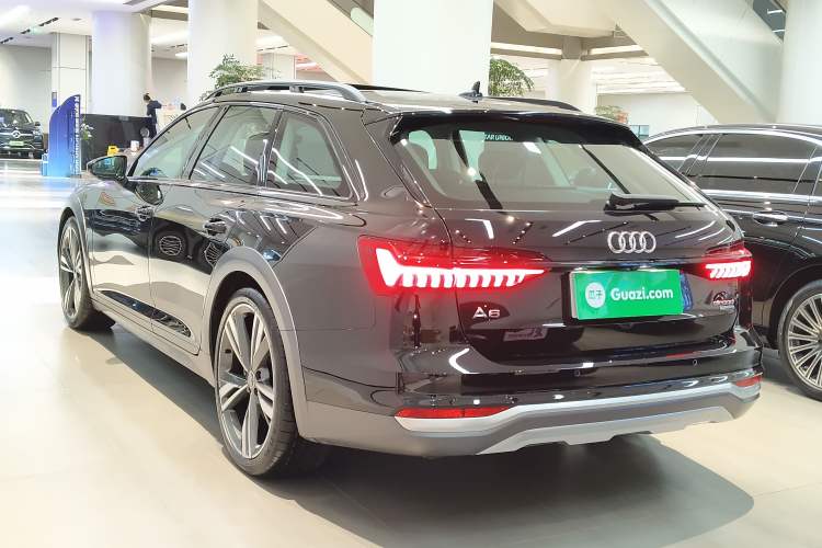 Used Audi A6 (Import) 2024 allroad quattro 55 TFSI Prestige Off-Road Model
