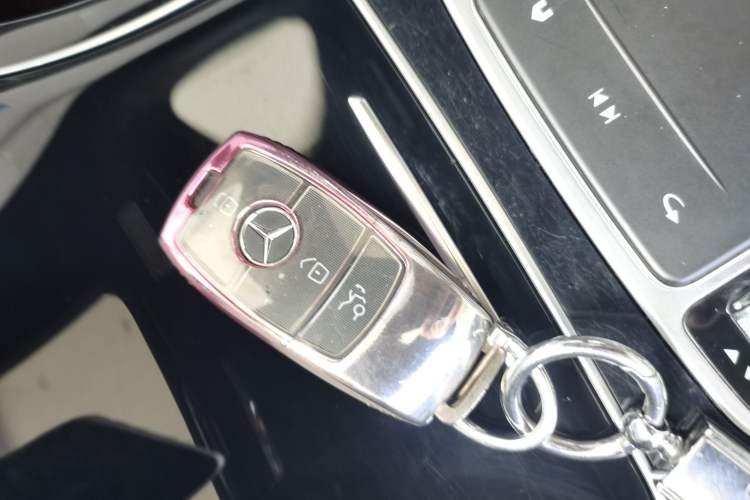 Used Mercedes-Benz GLC 2020 GLC 260 L 4MATIC Dynamic Model
