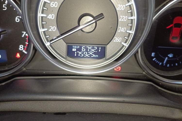 Used Mazda CX-5 2015 2.5L Automatic 4x4 Flagship Model
