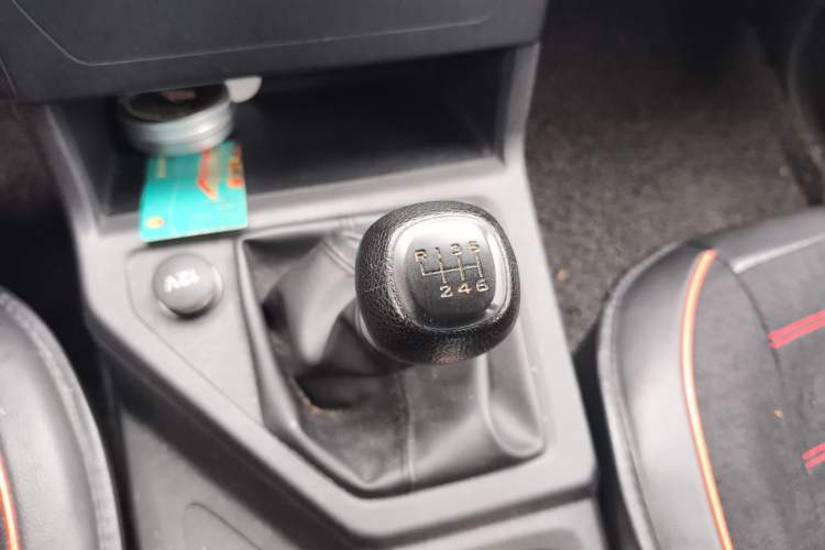 Used Wuling Hongguang PLUS 2020 1.5L Manual Standard Edition 5 Seats