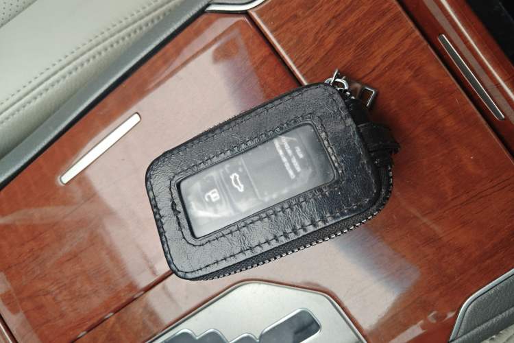 Used Toyota Camry 2013 200G Classic Luxury Edition