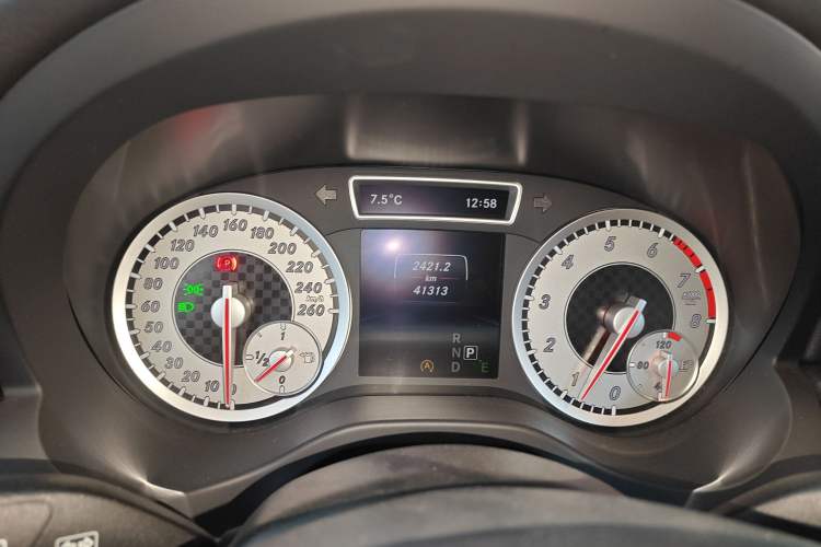 Used Mercedes-Benz A-Class 2015 A 200 Fashion Model
